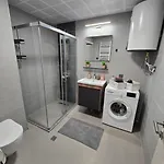 דירה D & B Luxury 26th Floor סקופיה