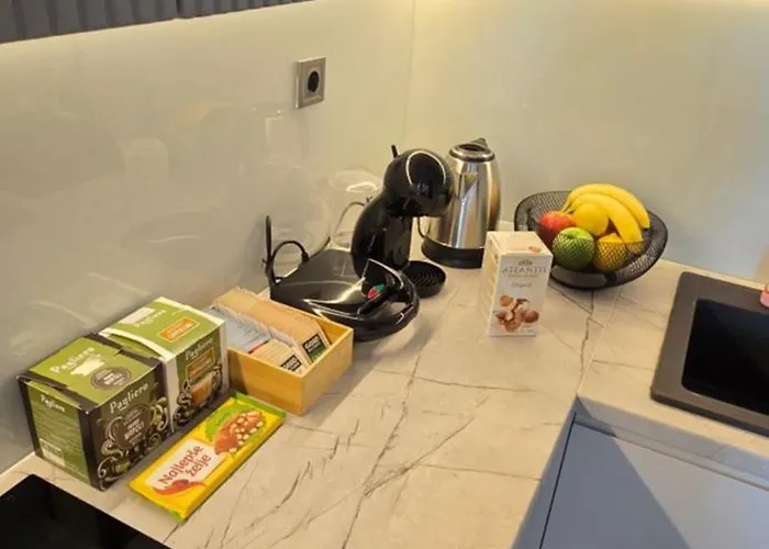 דירה D & B Luxury 26th Floor סקופיה