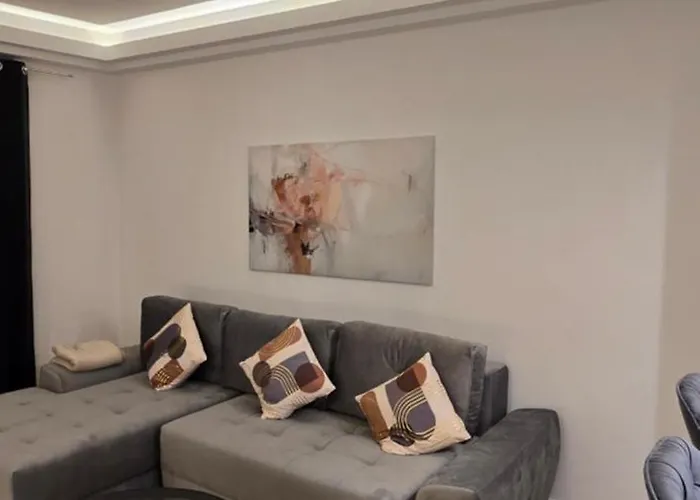 Апартаменти D & B Luxury 26th Floor