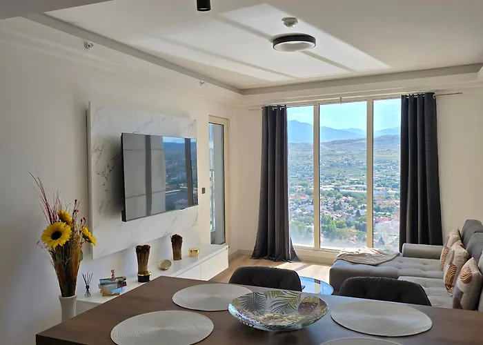 Апартаменти D & B Luxury 26th Floor